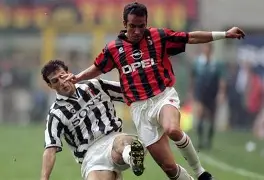 LOL官网-关于AC米兰内部会议纪要流出：集结日官宣签约，意甲使命明确，轮换策略成焦点的信息