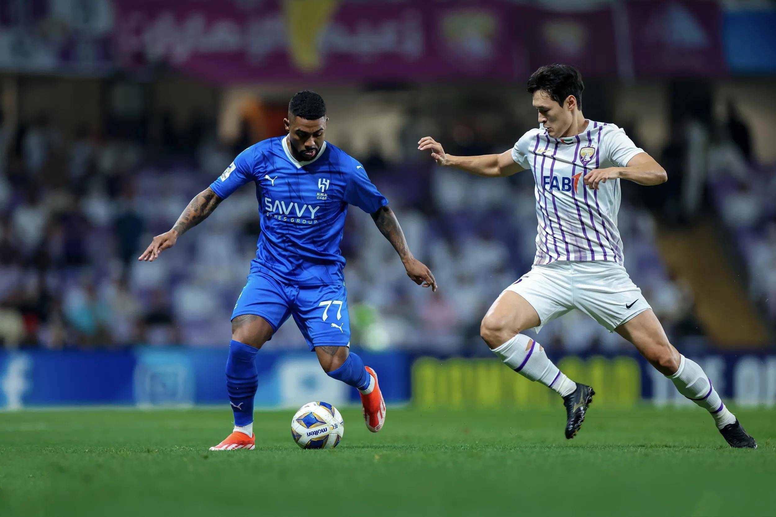 lol中国总决赛-今夜亚冠焦点战，夏洛特黄蜂主帅复盘，震撼外界，年轻球员得到机会的简单介绍