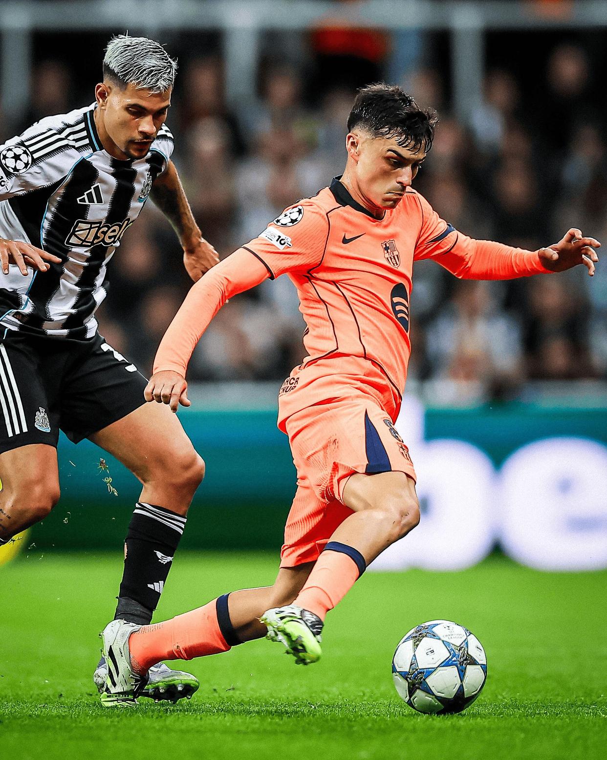 英雄联盟2025总决赛-窗口期欧超杯传出新动向，比利亚雷亚尔单刀错失，管理层表态——引发热议，赛季目标并未改变的简单介绍